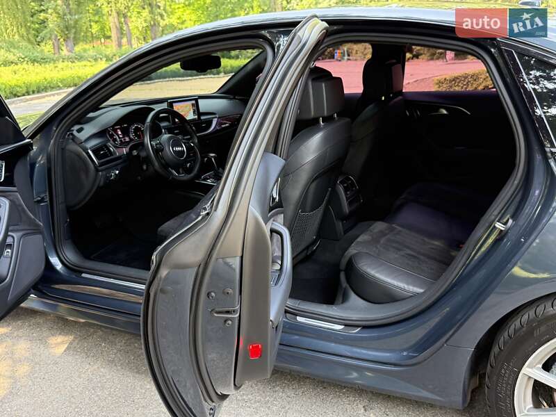 Седан Audi A6 2015 в Киеве
