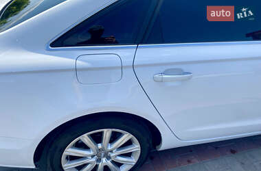 Седан Audi A6 2014 в 