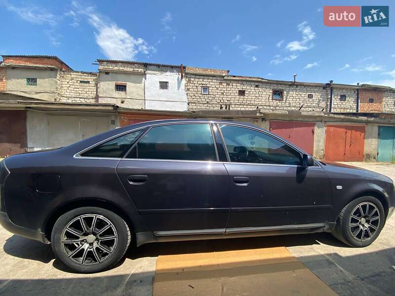 Седан Audi A6 2000 в Новоднестровске