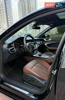 Седан Audi A6 2022 в 