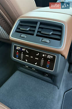 Седан Audi A6 2022 в 