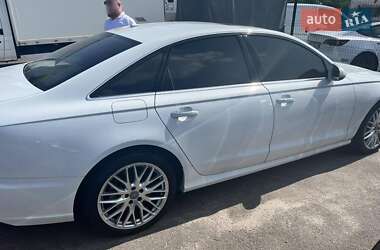 Седан Audi A6 2015 в 