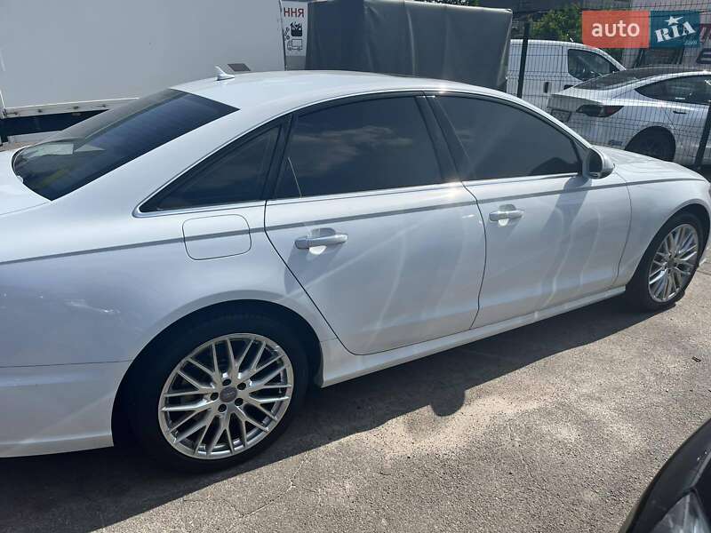 Седан Audi A6 2015 в Киеве