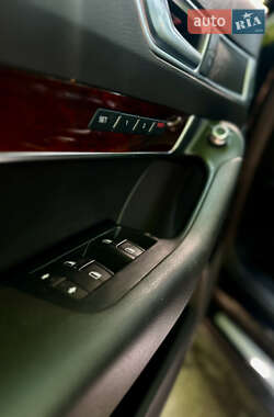 Седан Audi A6 2010 в 