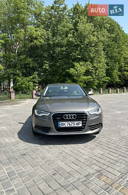 Седан Audi A6 2012 в 