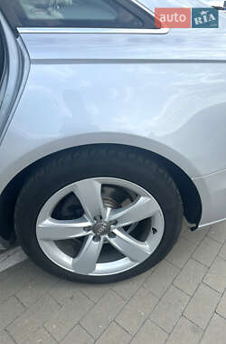 Седан Audi A6 2012 в 