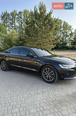 Седан Audi A6 2014 в 