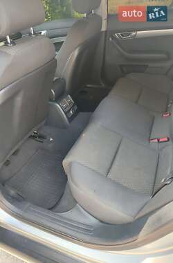 Седан Audi A6 2004 в 