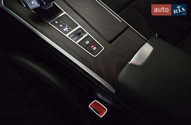 Седан Audi A6 2019 в 