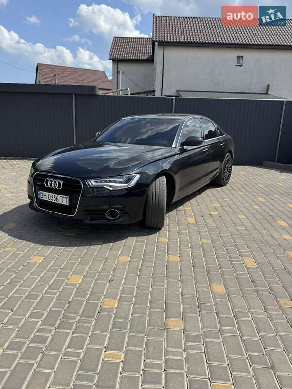 Седан Audi A6 2014 в 