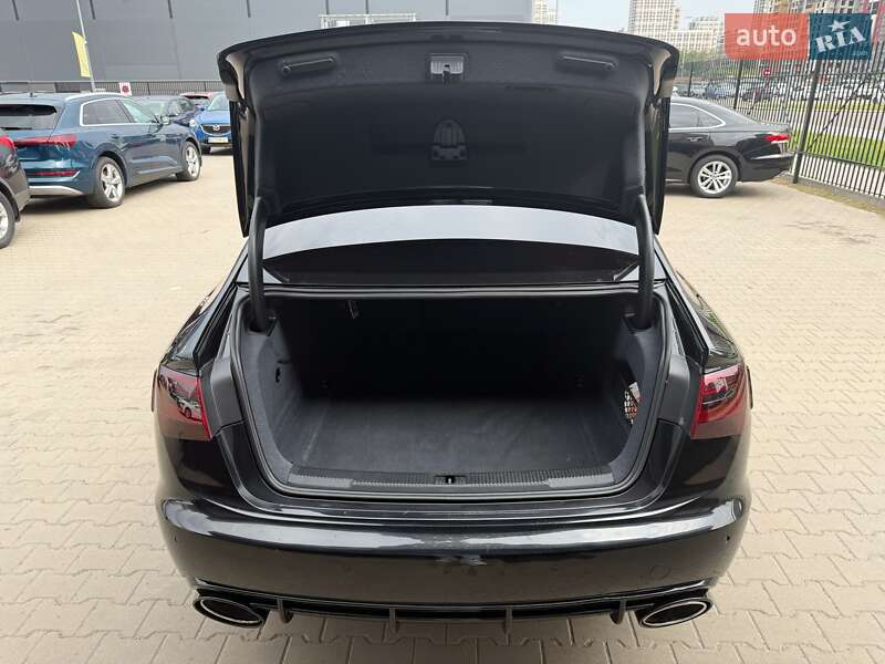 Седан Audi A6 2013 в Киеве