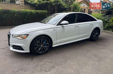 Седан Audi A6 2016 в 