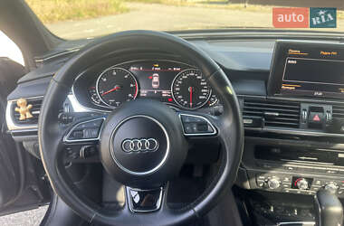 Седан Audi A6 2015 в 