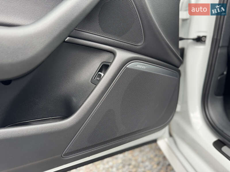 Седан Audi A6 2015 в Луцке