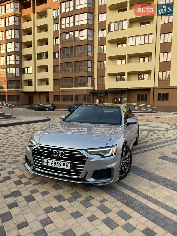 Седан Audi A6 2019 в 