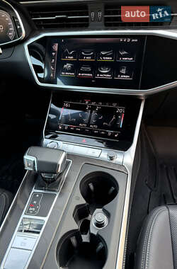 Седан Audi A6 2019 в 