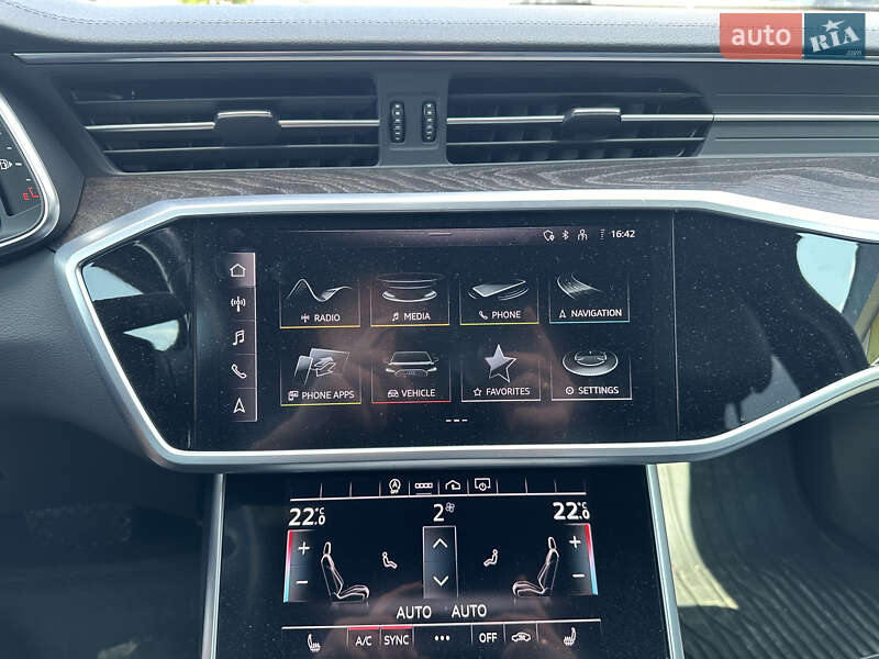 Седан Audi A6 2022 в Ивано-Франковске