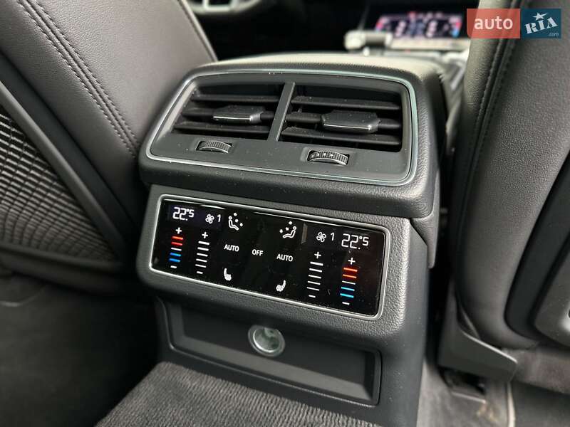 Седан Audi A6 2020 в Киеве