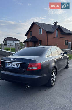 Седан Audi A6 2004 в 