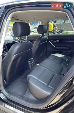 Седан Audi A6 2010 в 