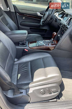 Седан Audi A6 2010 в 