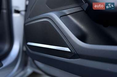 Седан Audi A6 2018 в 