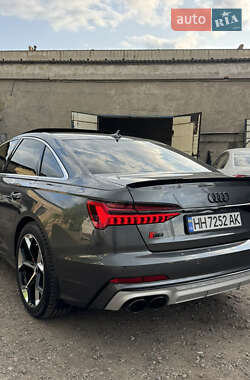 Седан Audi A6 2018 в 