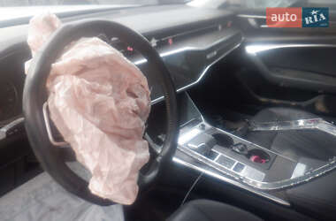 Седан Audi A6 2019 в 