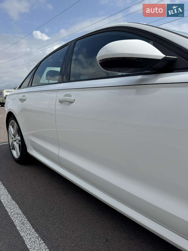 Седан Audi A6 2014 в Ровно