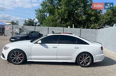 Седан Audi A6 2015 в 
