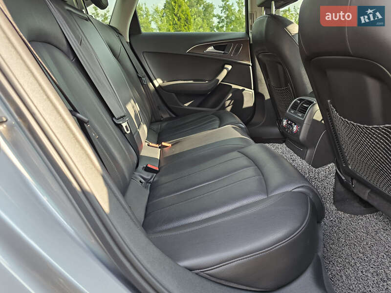 Седан Audi A6 2016 в Киеве