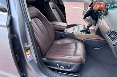 Седан Audi A6 2015 в 