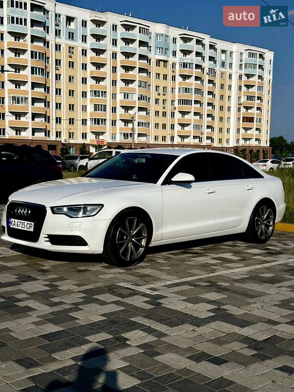 Седан Audi A6 2014 в Ирпене