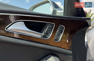 Седан Audi A6 2015 в 