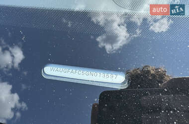 Седан Audi A6 2015 в 