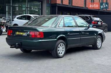 Седан Audi A6 1995 в 