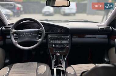Седан Audi A6 1995 в 