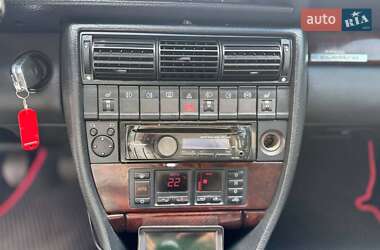 Седан Audi A6 1995 в 