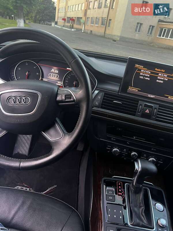 Седан Audi A6 2012 в Золочеве