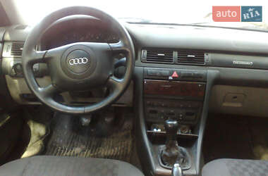 Универсал Audi A6 2004 в 