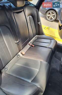 Седан Audi A6 2013 в 