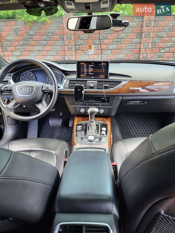 Седан Audi A6 2013 в Рівному