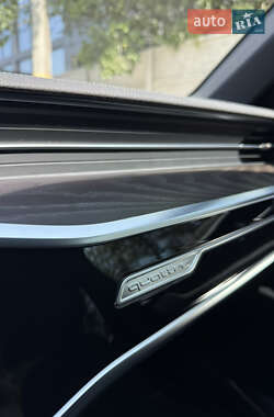 Седан Audi A6 2018 в 
