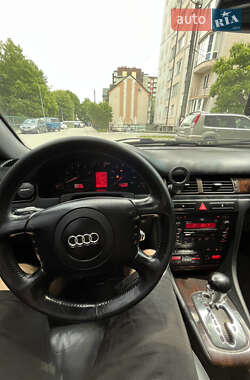 Седан Audi A6 2000 в 