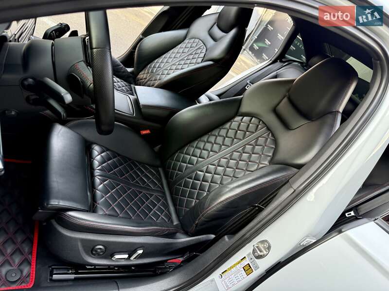 Седан Audi A6 2017 в Киеве