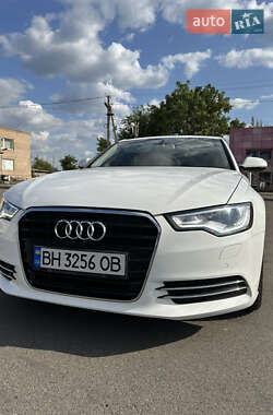 Седан Audi A6 2012 в 