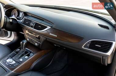 Седан Audi A6 2015 в 