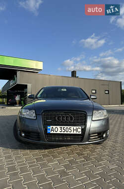 Седан Audi A6 2004 в 