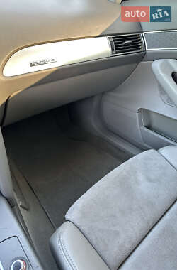 Седан Audi A6 2004 в 