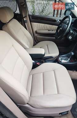 Седан Audi A6 1999 в 